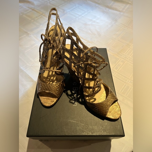 Authentic Alexandre Birman Python Wedge - Picture 9 of 10